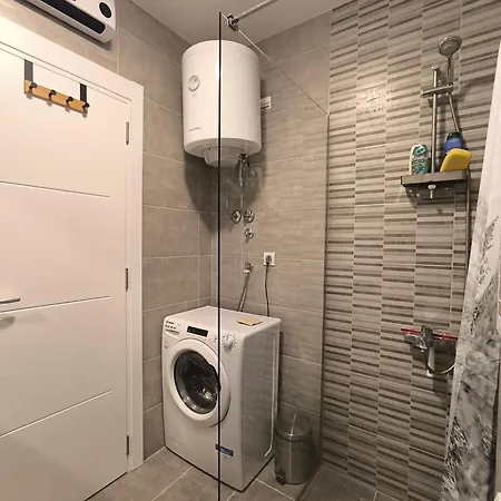 Apartment Comodo 